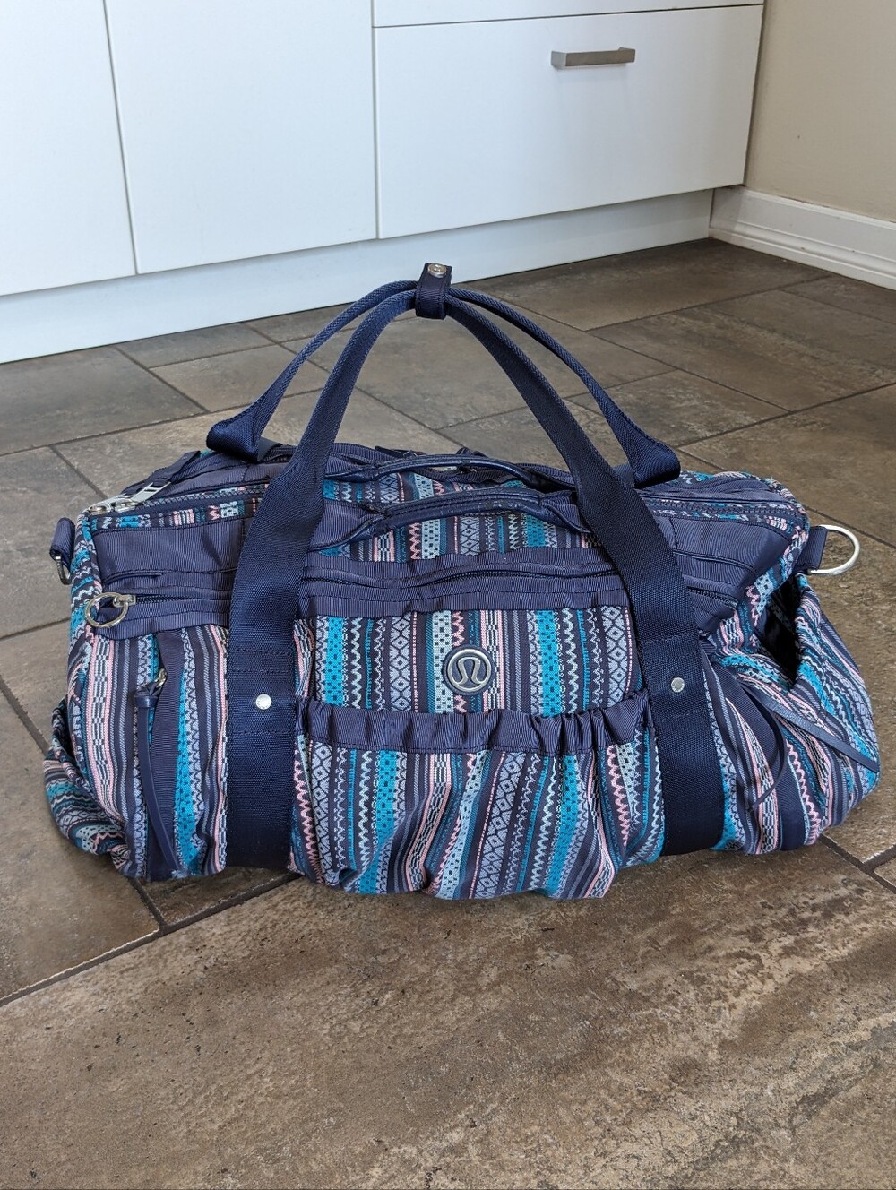 Lululemon Keep On Running " Needa Margarita Cadet Blue " Gym Duffle Travel Bag